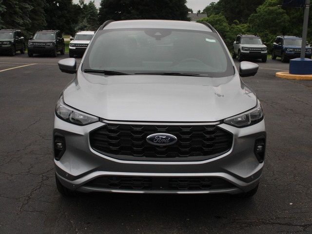 2024 Ford Escape ST-Line Elite