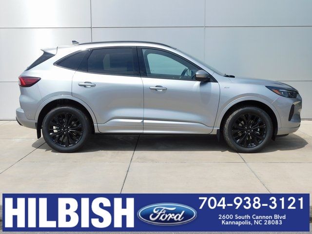 2024 Ford Escape ST-Line Elite