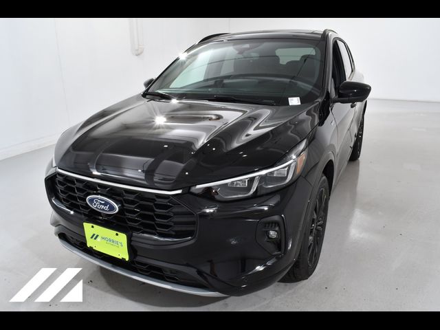 2024 Ford Escape ST-Line Elite