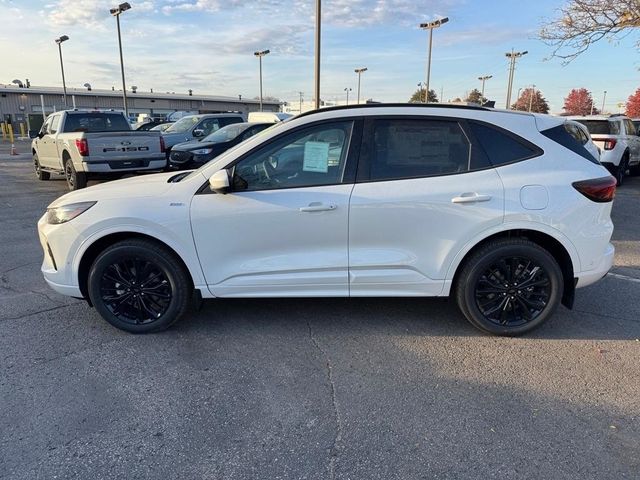 2024 Ford Escape ST-Line Elite