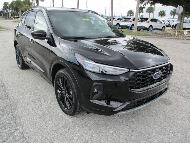 2024 Ford Escape ST-Line Elite