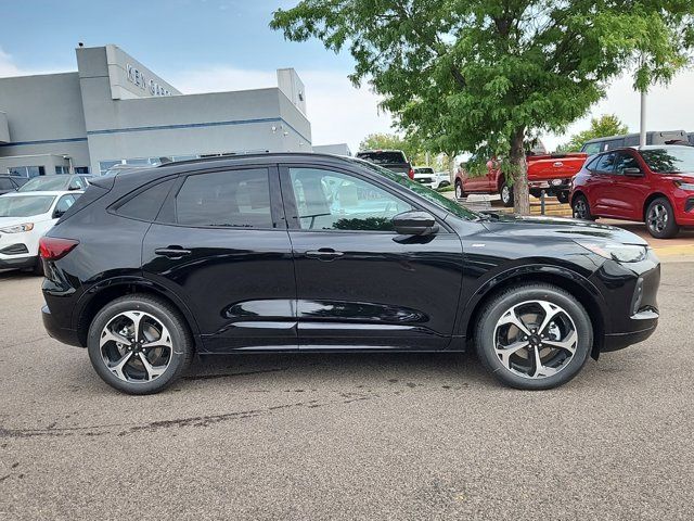 2024 Ford Escape ST-Line Elite