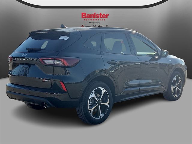 2024 Ford Escape ST-Line Elite