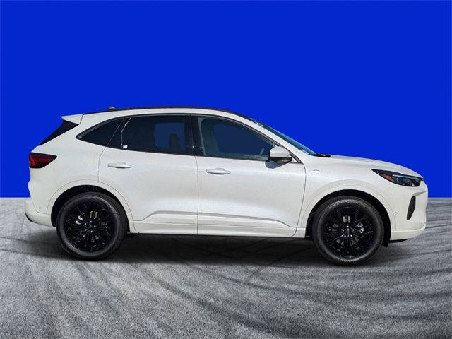 2024 Ford Escape ST-Line Elite