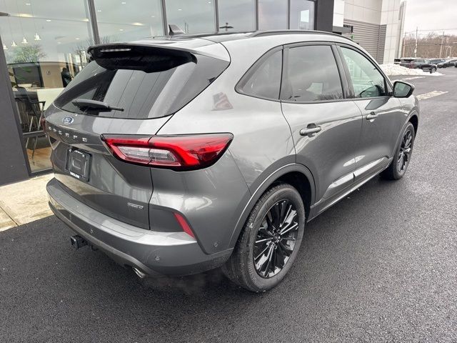 2024 Ford Escape ST-Line Elite