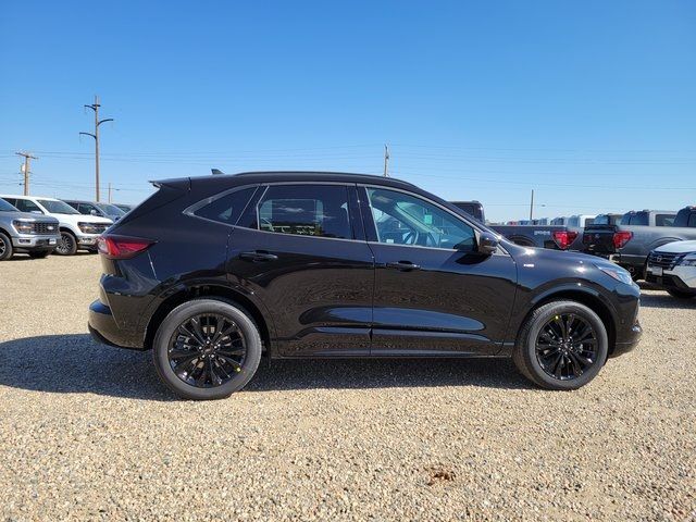 2024 Ford Escape ST-Line Elite