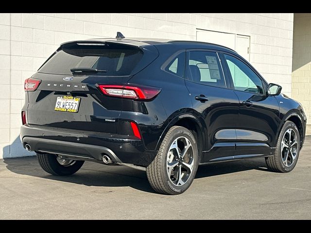 2024 Ford Escape ST-Line Elite