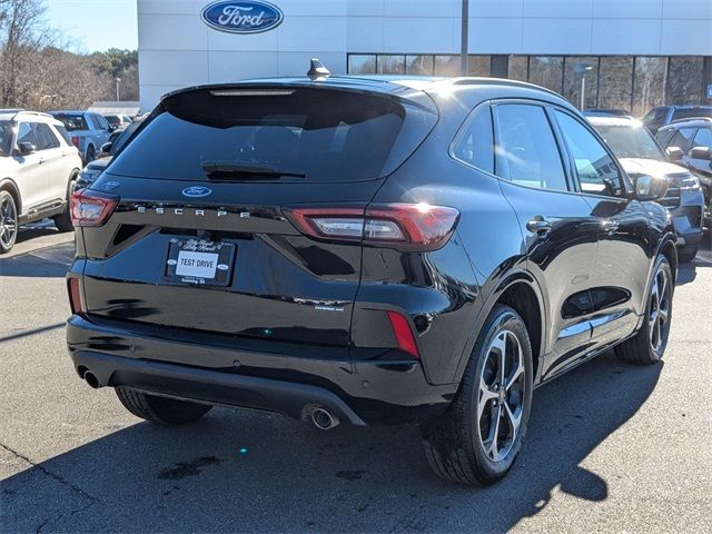 2024 Ford Escape ST-Line Elite