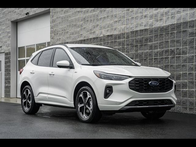 2024 Ford Escape ST-Line Elite