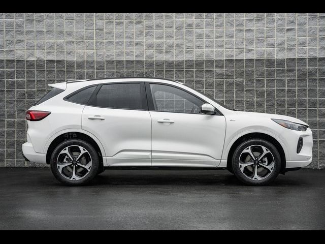 2024 Ford Escape ST-Line Elite