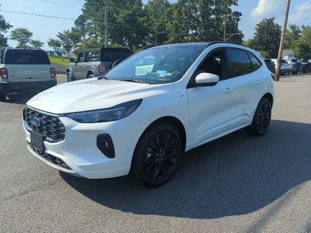 2024 Ford Escape ST-Line Elite