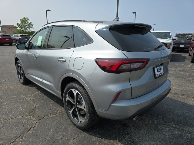 2024 Ford Escape ST-Line Elite