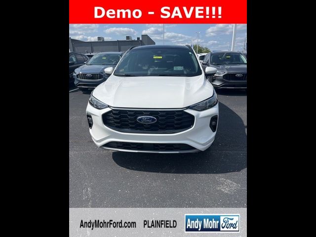 2024 Ford Escape ST-Line Elite