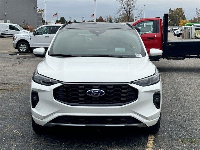 2024 Ford Escape ST-Line Elite