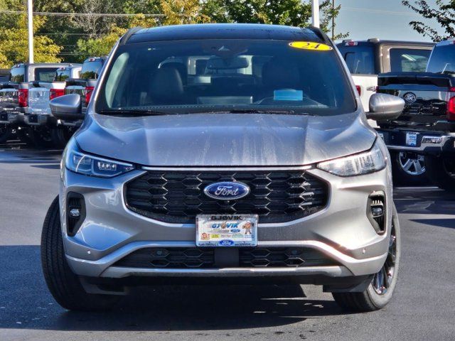 2024 Ford Escape ST-Line Elite