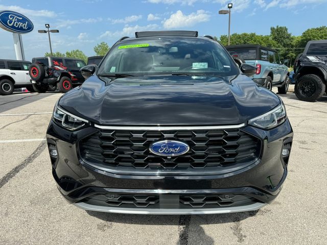 2024 Ford Escape ST-Line Elite