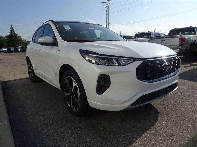 2024 Ford Escape ST-Line Select