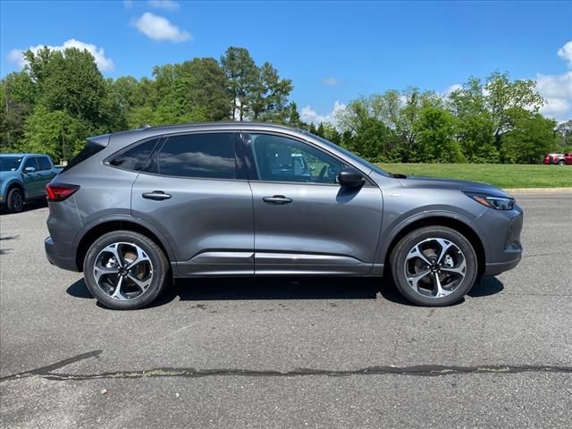 2024 Ford Escape ST-Line Elite