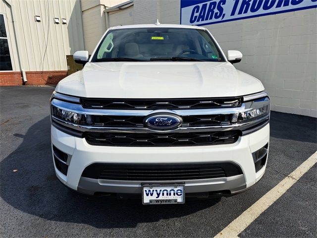 Vehicle image 3 of 15