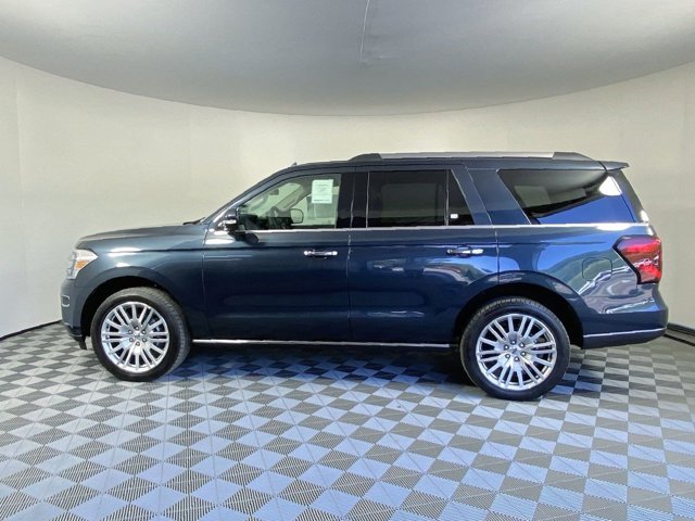 Vehicle image 2 of 20
