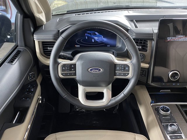 Vehicle image 13 of 20