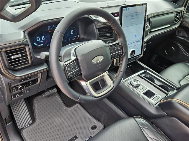 2024 Ford Expedition Platinum