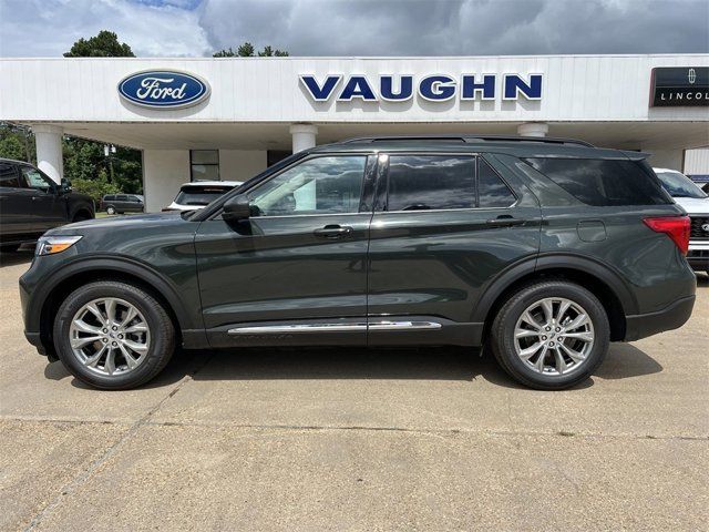 2024 Ford Explorer XLT