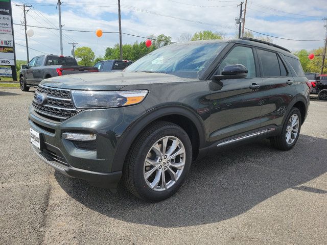 2024 Ford Explorer XLT