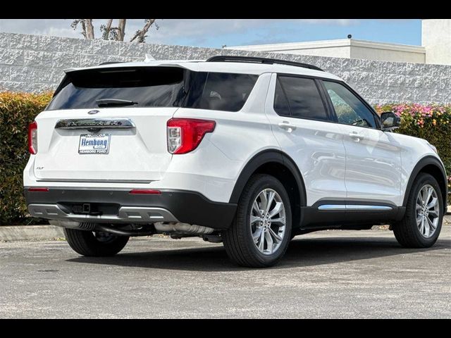 2024 Ford Explorer XLT