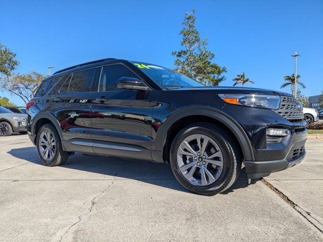 2024 Ford Explorer XLT