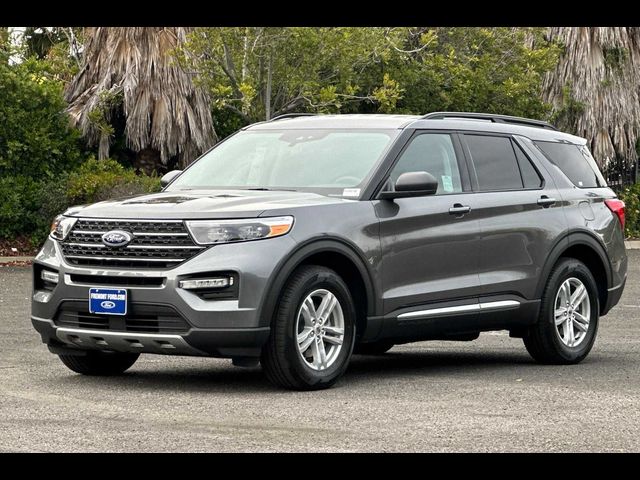 2024 Ford Explorer XLT