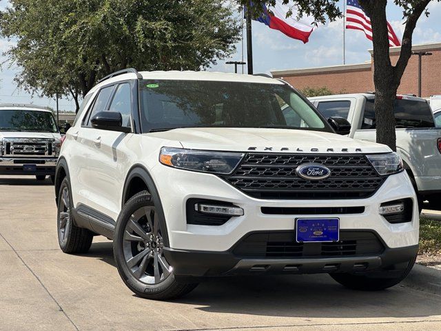 2024 Ford Explorer XLT