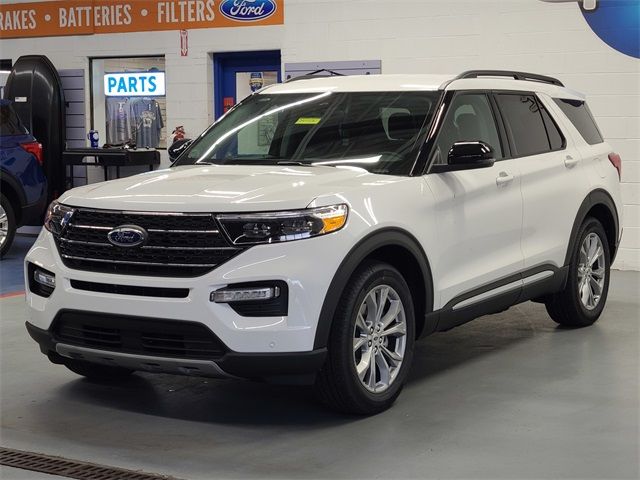 2024 Ford Explorer XLT