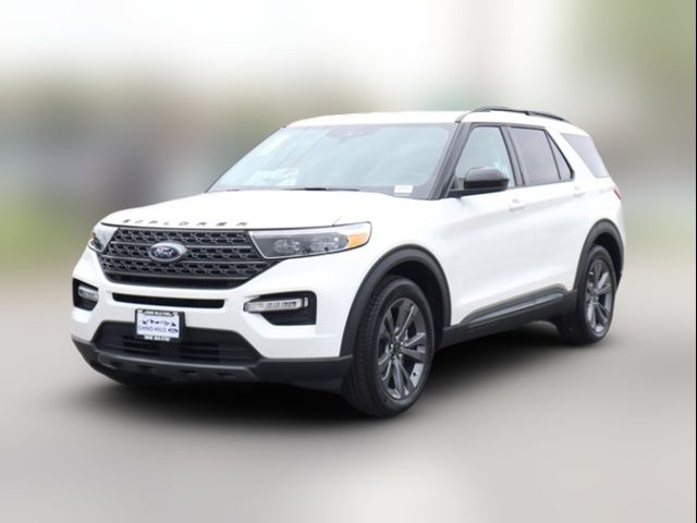 2024 Ford Explorer XLT