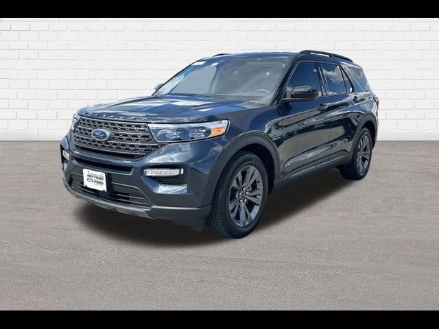 2024 Ford Explorer XLT