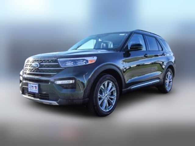 2024 Ford Explorer XLT