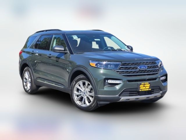 2024 Ford Explorer XLT