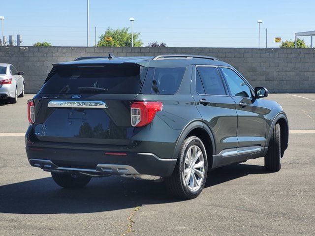 2024 Ford Explorer XLT