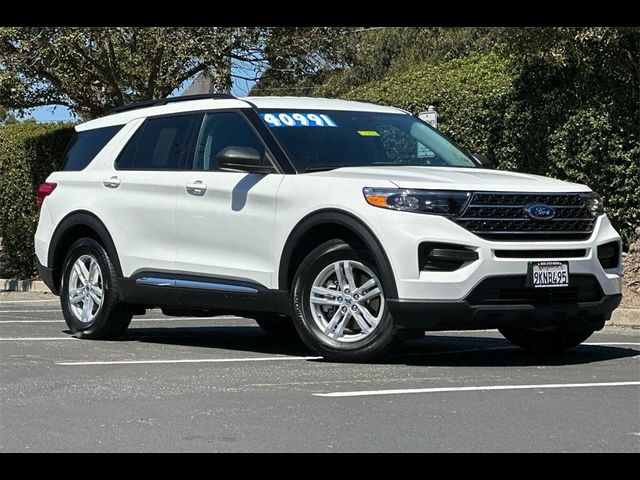 2024 Ford Explorer XLT