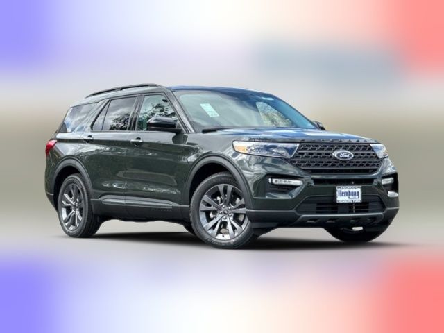 2024 Ford Explorer XLT