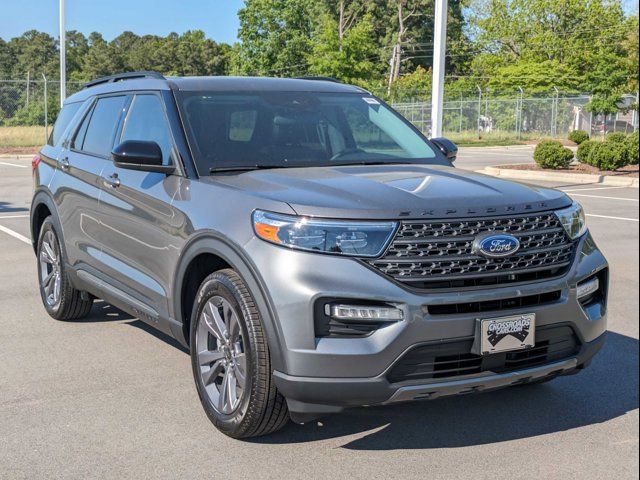 2024 Ford Explorer XLT