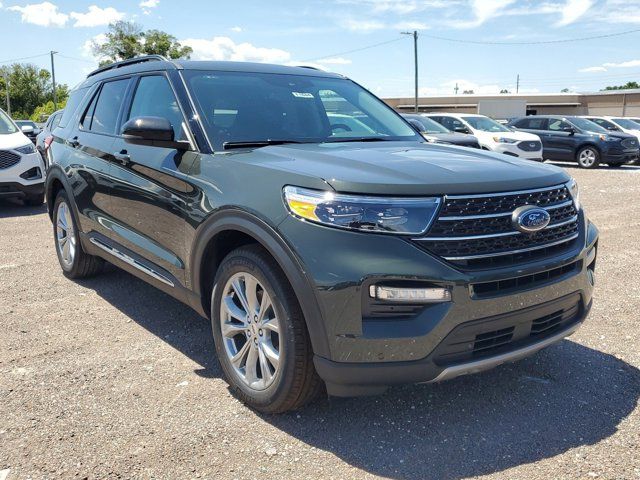 2024 Ford Explorer XLT