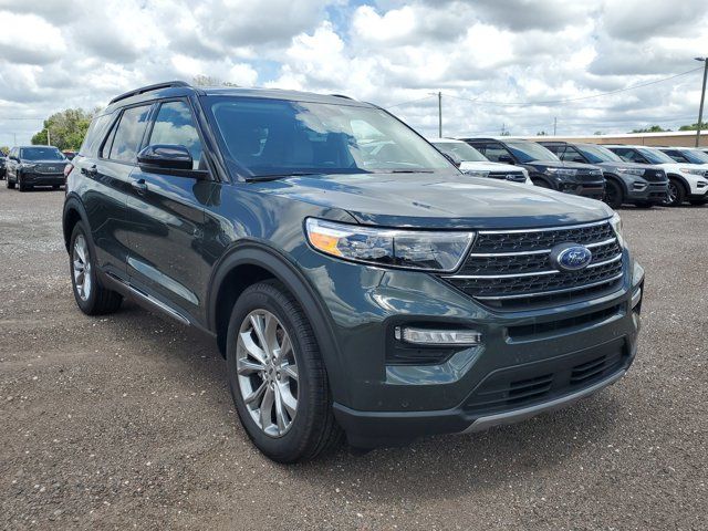 2024 Ford Explorer XLT