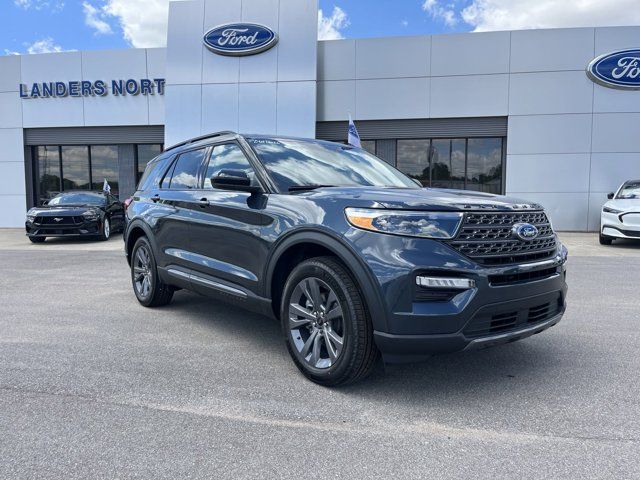 2024 Ford Explorer XLT