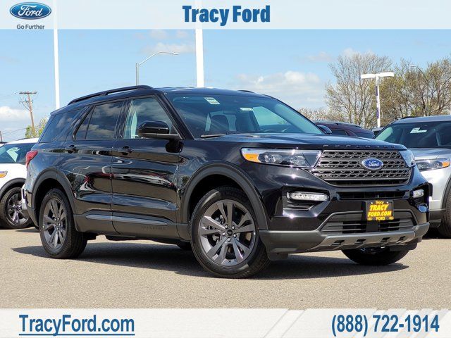 2024 Ford Explorer XLT