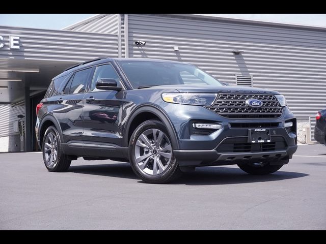 2024 Ford Explorer XLT