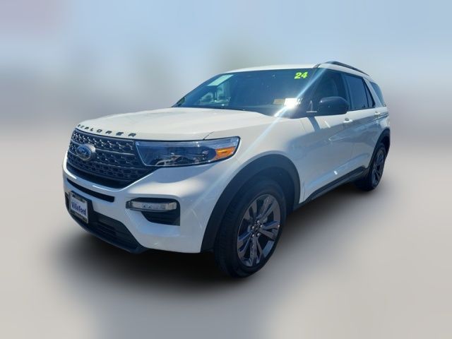 2024 Ford Explorer XLT