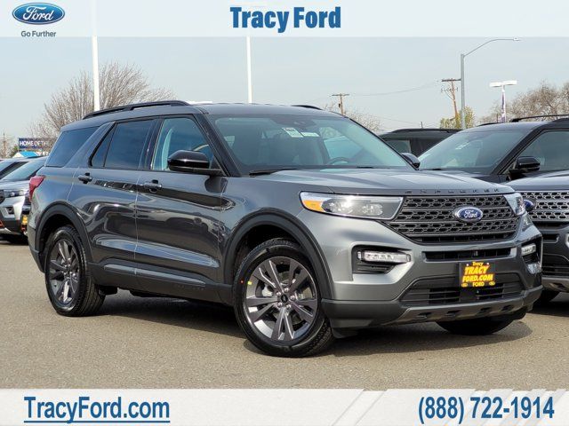 2024 Ford Explorer XLT