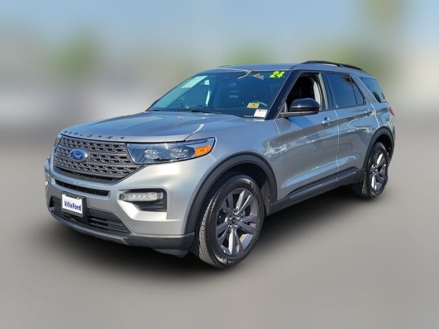 2024 Ford Explorer XLT