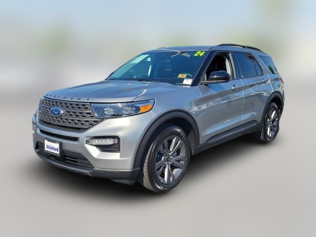 2024 Ford Explorer XLT